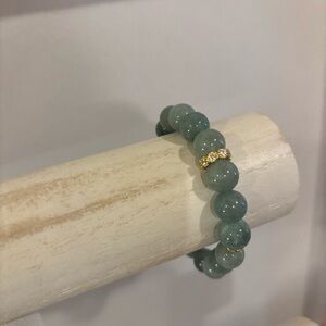 Jade Beaded Stretch Bracelet with Gold Detailing
